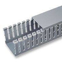 PANDUIT Conducto ranurado estrecho, PVC, 3 X 3 X 6 - F3X3LG6