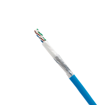 PANDUIT Cable de cobre UTP MaTriX, Categoría 6a, 4 pares, 23 AWG, Riser, 305M, Azul  - PUR6AM04BUCG
