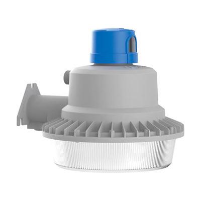 Luminario Led Adjustable Lumen Output 6,000L | 10,000L  3000K, 4000K, 5000K  120-277V Twist-lock Photocell acabado DNA aluminum marca Lithonia Lighting